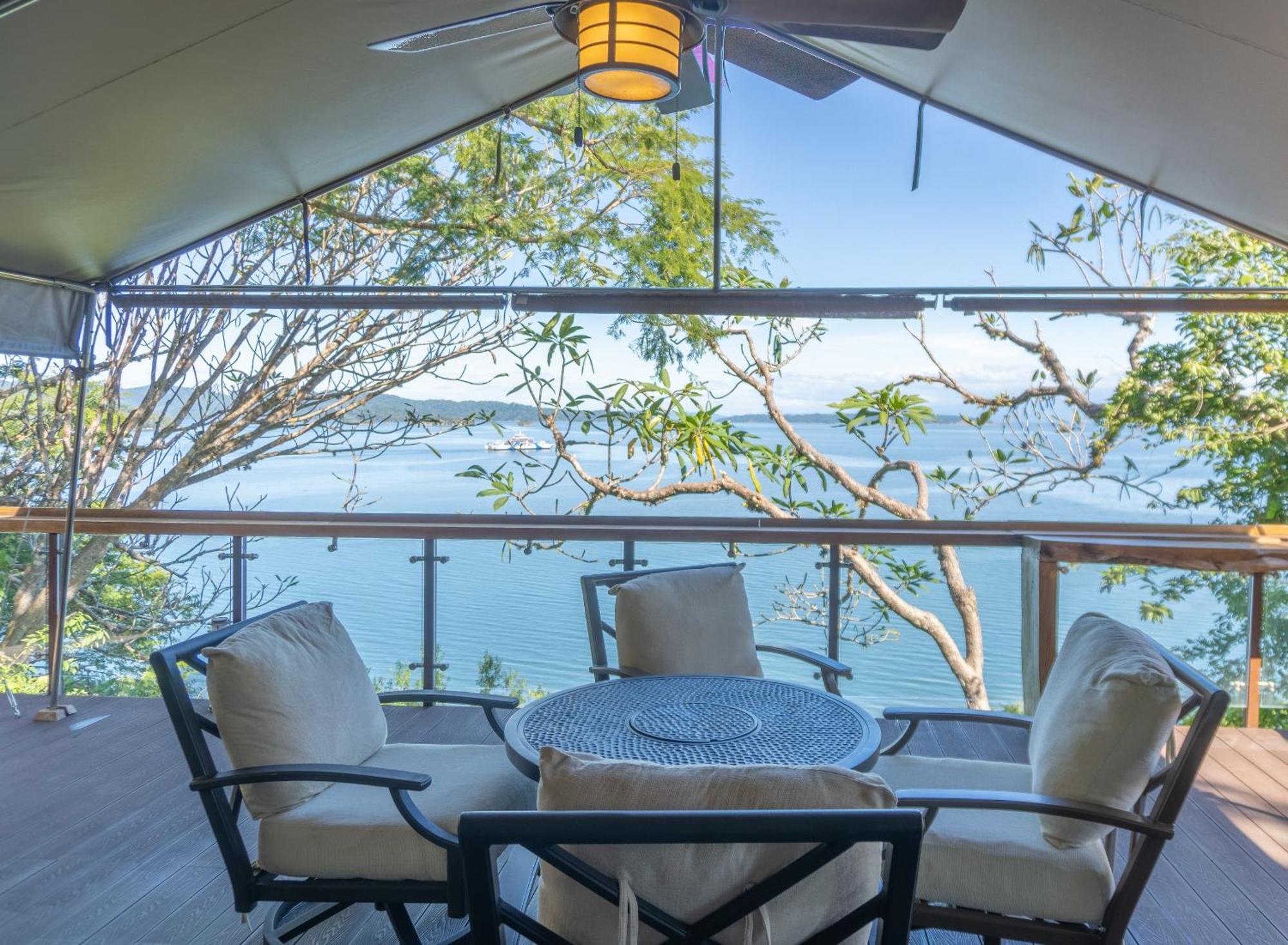Isla Chiquita Glamping Hotel パケラ 部屋 写真