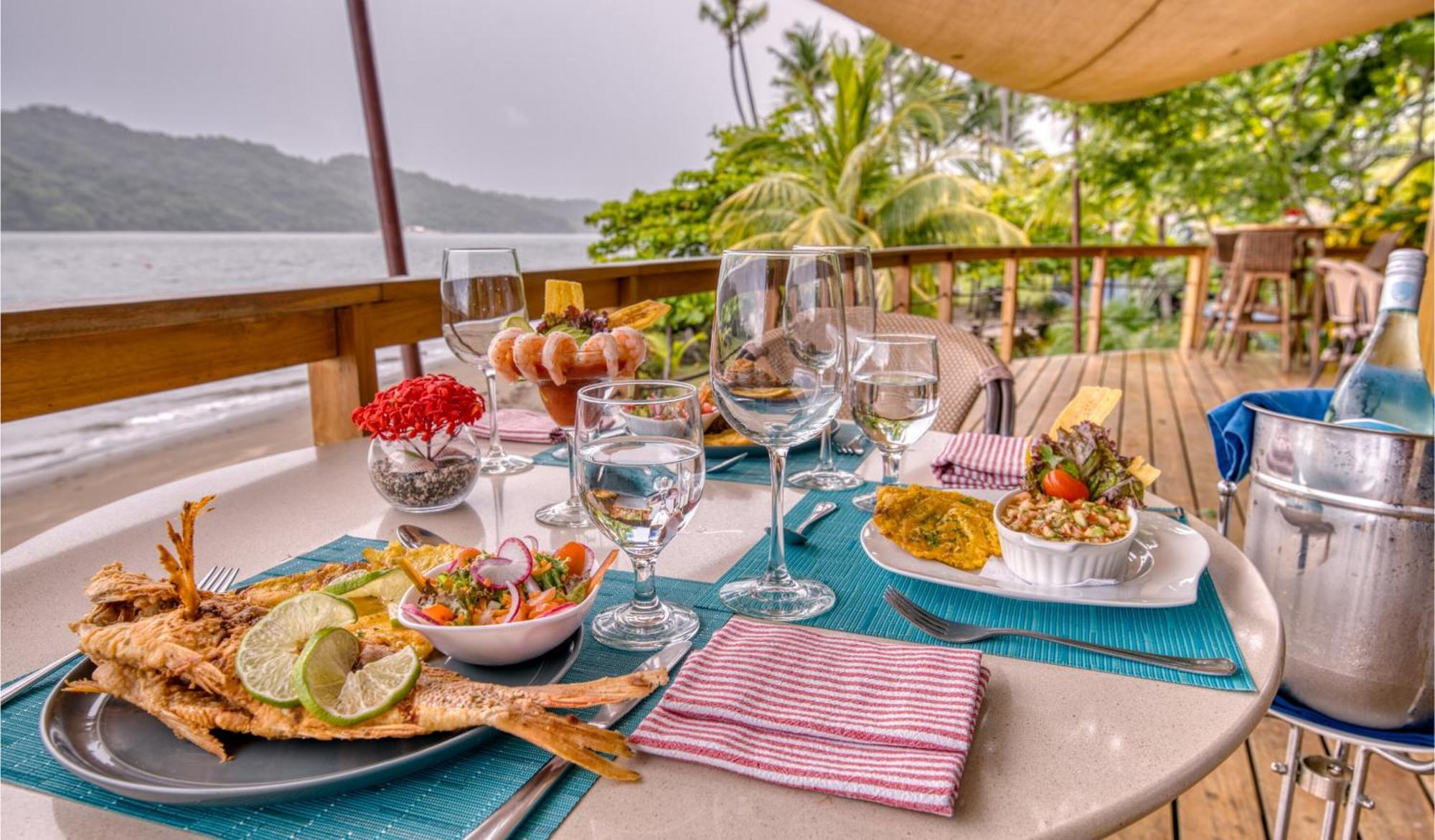 Isla Chiquita Glamping Hotel パケラ エクステリア 写真