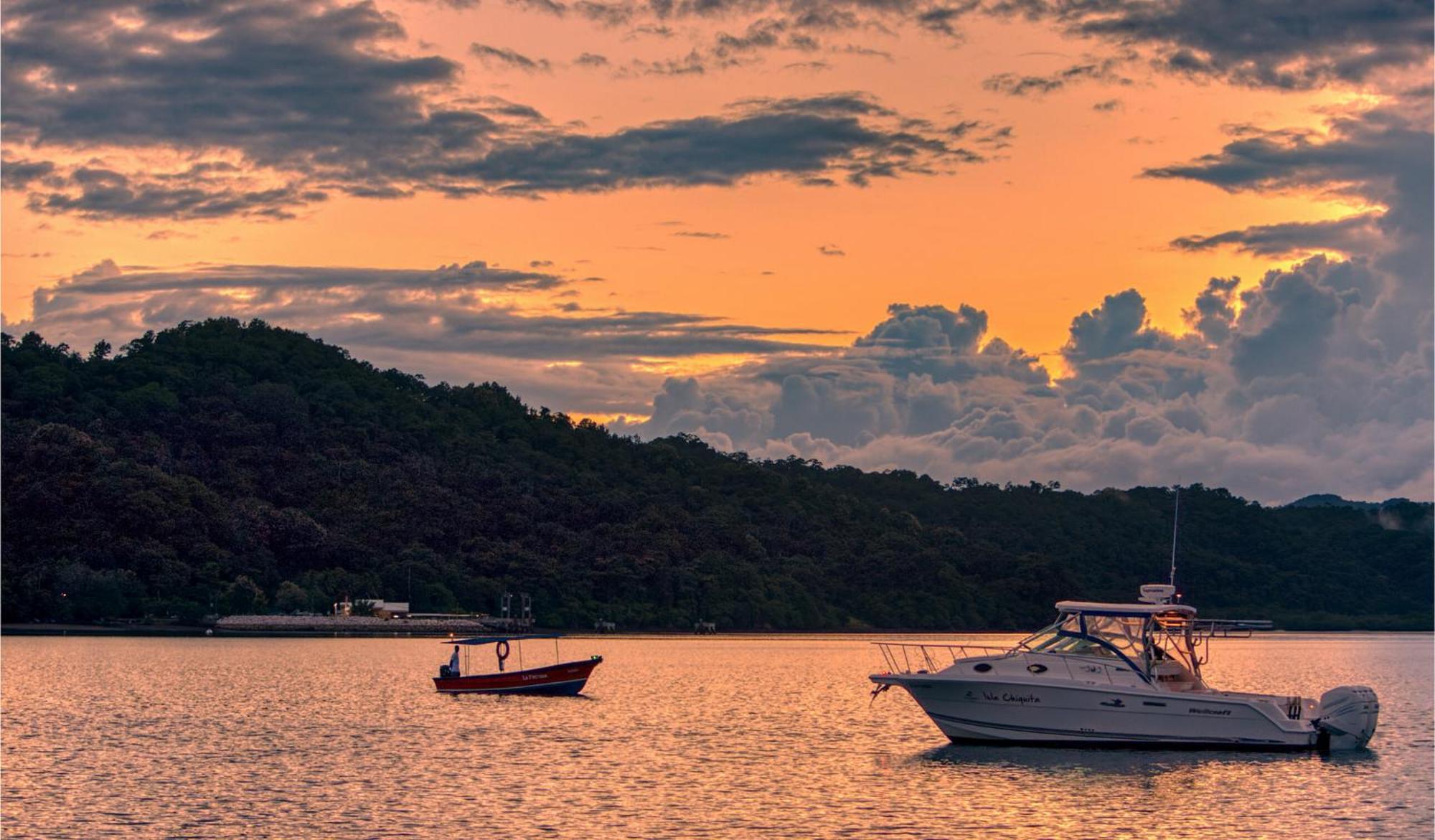 Isla Chiquita Glamping Hotel パケラ エクステリア 写真