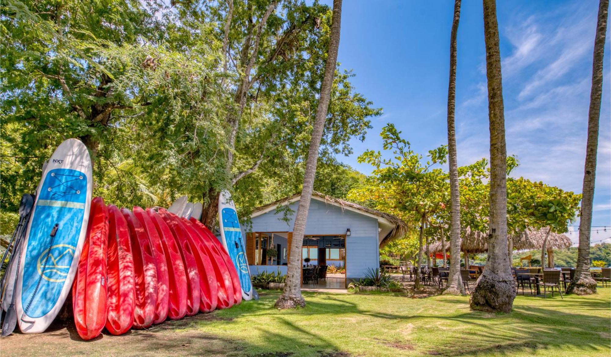 Isla Chiquita Glamping Hotel パケラ エクステリア 写真