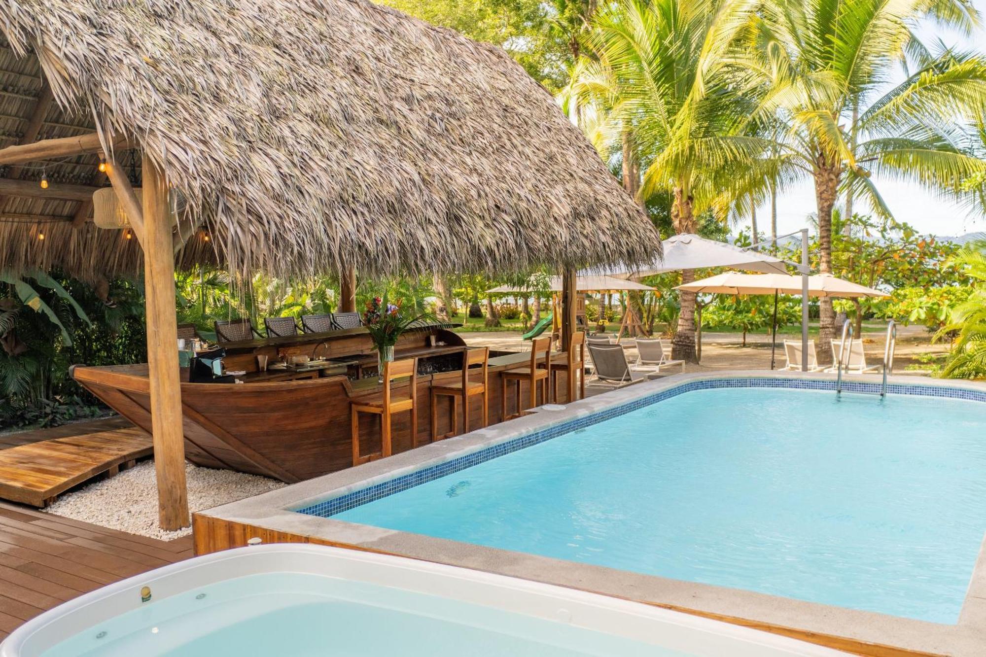 Isla Chiquita Glamping Hotel パケラ エクステリア 写真