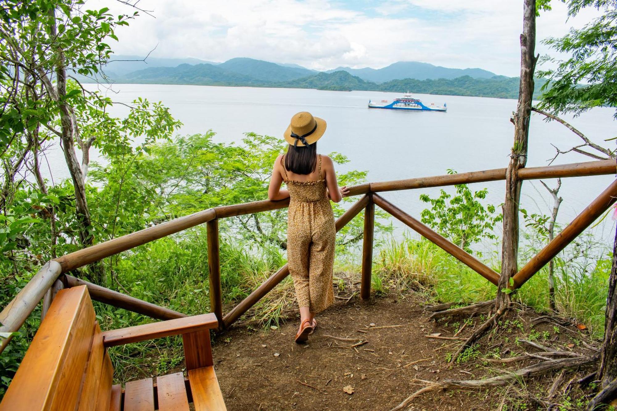 Isla Chiquita Glamping Hotel パケラ エクステリア 写真