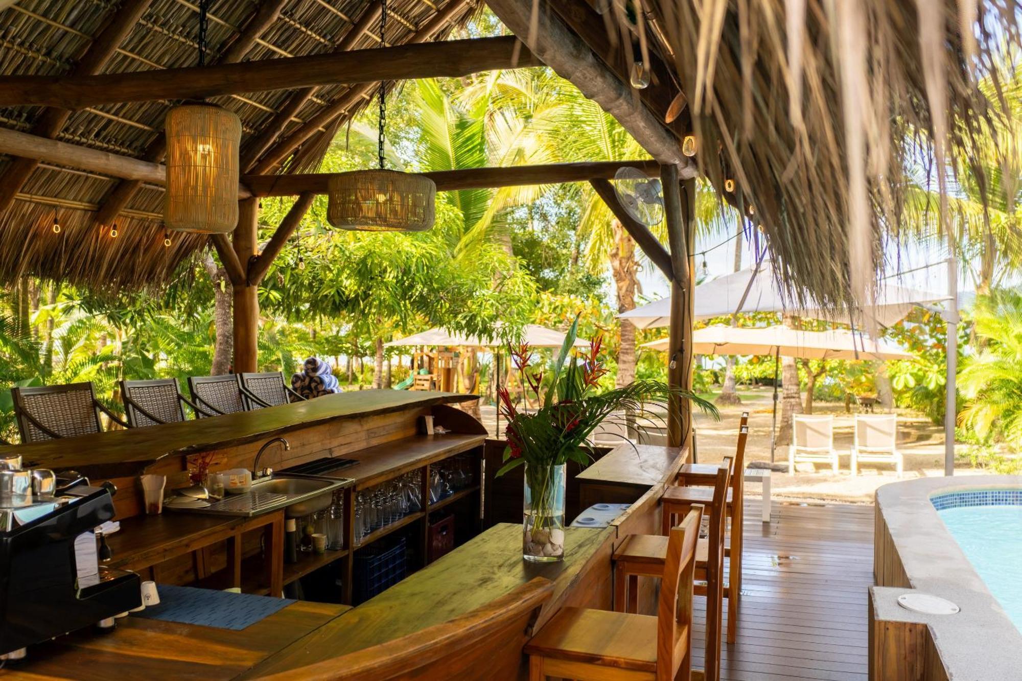 Isla Chiquita Glamping Hotel パケラ エクステリア 写真