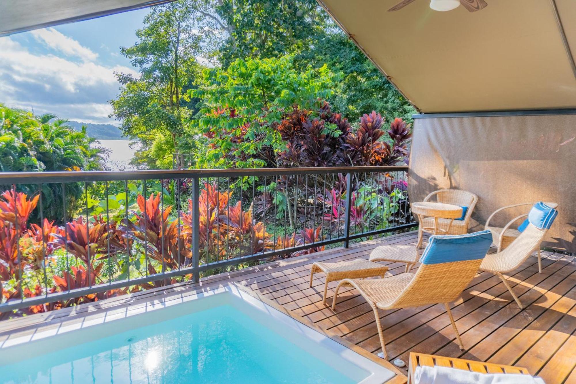 Isla Chiquita Glamping Hotel パケラ エクステリア 写真
