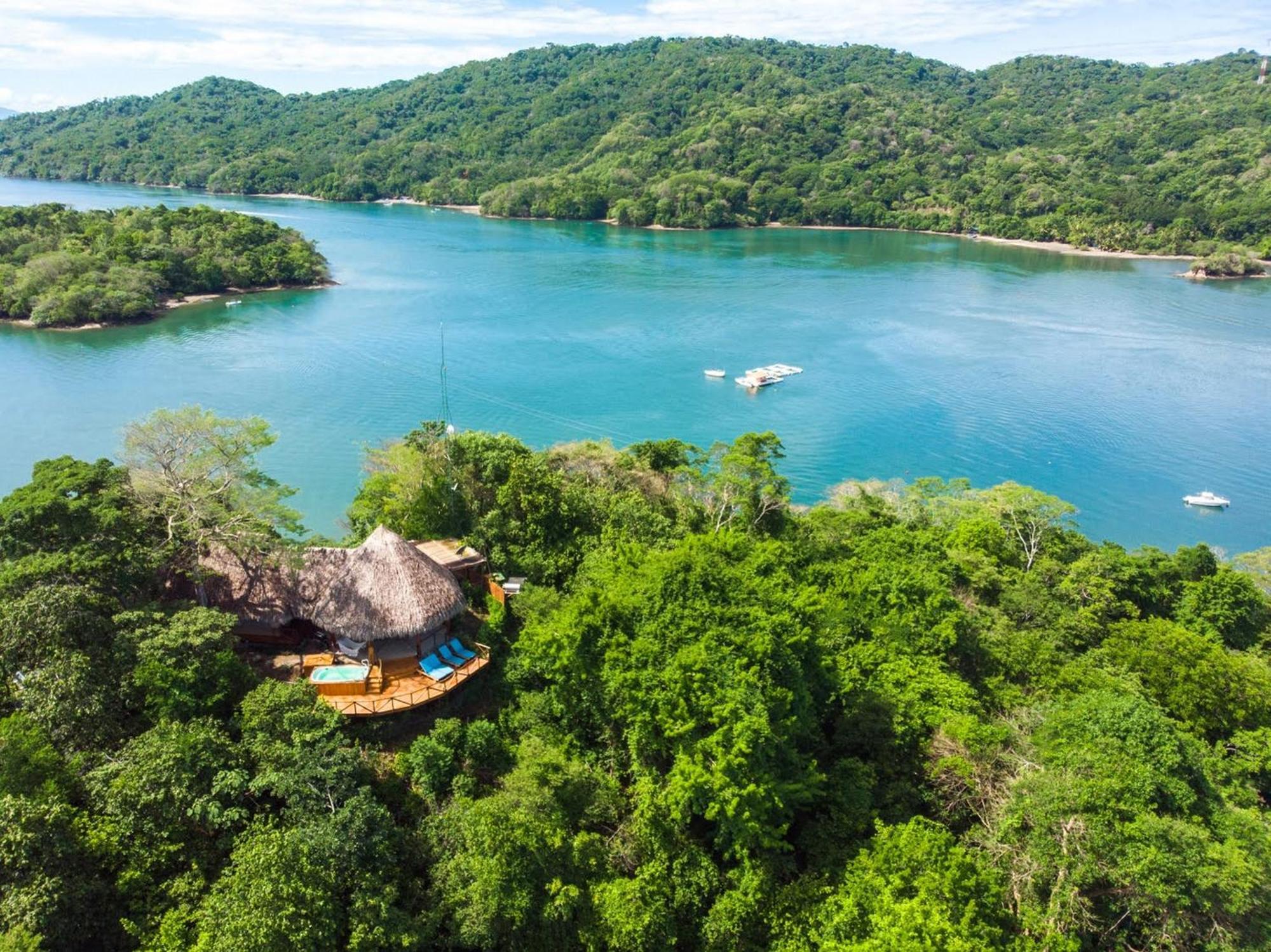 Isla Chiquita Glamping Hotel パケラ エクステリア 写真