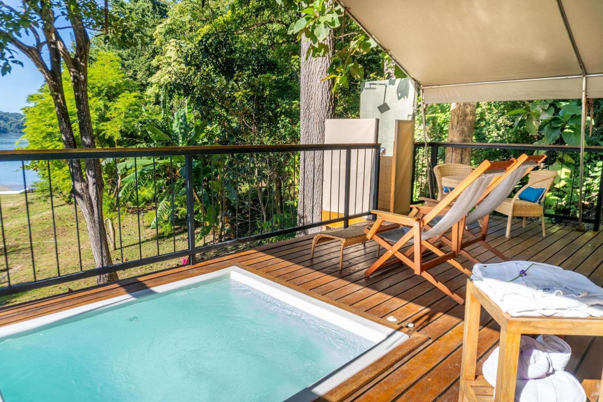 Isla Chiquita Glamping Hotel パケラ エクステリア 写真